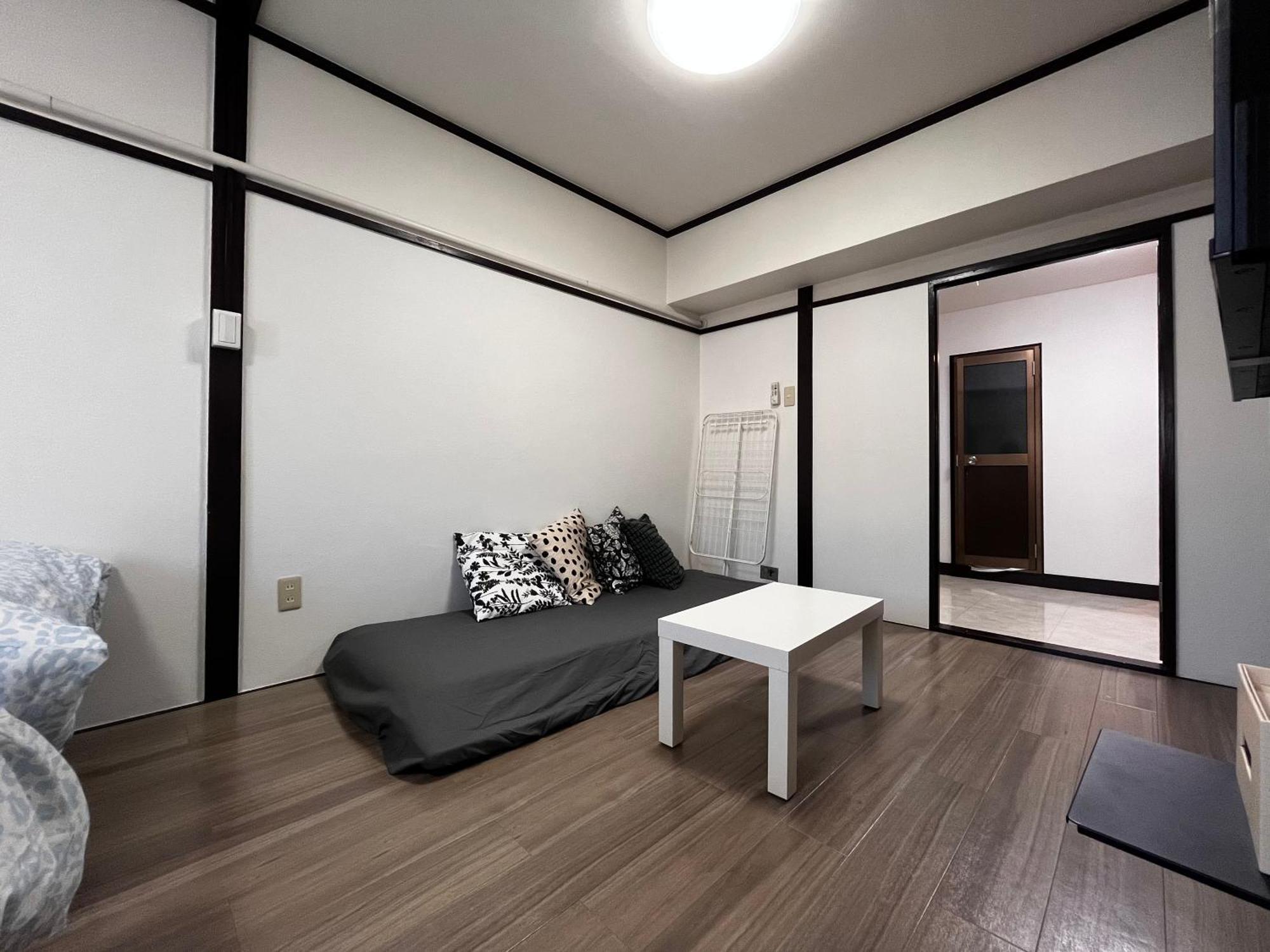 Shinjuku! Hayashi House 3P Free Wi-Fi!, Tokyo